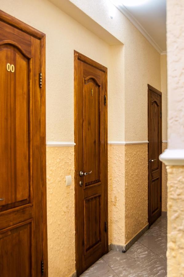 Hostel Saperka Kijów Zewnętrze zdjęcie
